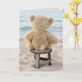 Verjaardag teddybeer op strand kaart (Gele Bloem)