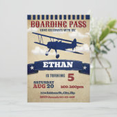 Verjaardag tweedekker vliegtuig nodigt vliegtuig kaart (Staand voorkant)