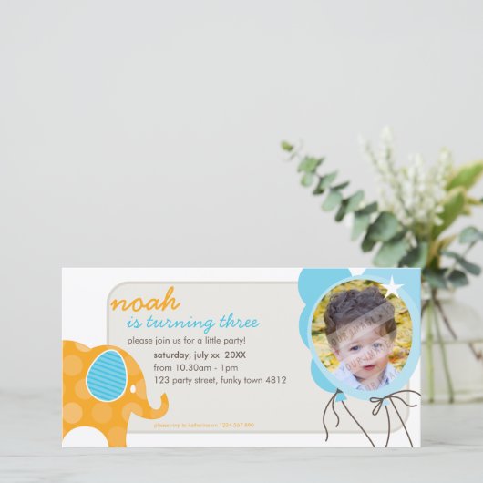 VERJAARDAG UITNODIGEN FOTOKAART :: olifant + ballo (Staand voorkant)