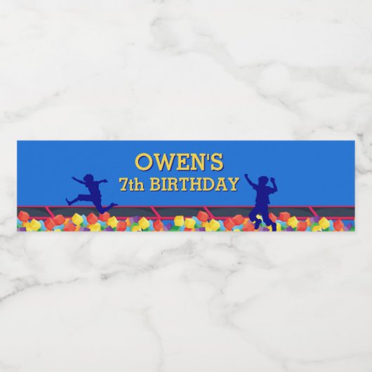 Verjaardag van de hindernisbaan waterfles etiket (Enkel label)