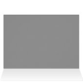 Verjaardag van klein meisje met rode lippenstift (Binnen Horizontaal (Boven))