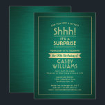 Verjaardag Verrassingsfeest Shhh! Geborsteld Groen Kaart<br><div class="desc">Kun je een geheim bewaren? Nodig familie en vrienden uit voor een elegant en spannend verrassingsverjaardagsfeest met aangepaste groene en gouden feestuitnodigingen. Alle bewoordingen op deze sjabloon zijn eenvoudig te personaliseren, inclusief een bericht met de tekst "Shhh! Het is een verrassing." Het ontwerp heeft een moderne gestreepte rand op een...</div>