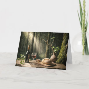 Verjaardag Wijn en brood op een tafel in het bos Kaart