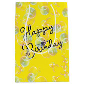 Verjaardag zeepbellen op geel medium cadeauzakje (Voorkant)