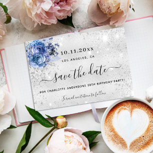 Verjaardag zilver blauwe bloemen script save the d aankondigingskaart