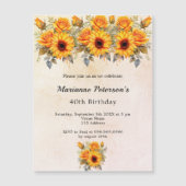 Verjaardag zonnebloemen groen rustiek geel magnetische uitnodiging (Voorkant)