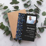 Verjaardag zwart marine blauw foto premie kaart<br><div class="desc">Een moderne,  elegante en uitnodigende. Een zwarte achtergrond versierd met blauwe confetti. Personaliseer en voeg foto's,  een naam en partijgegevens toe. Witte tekst.</div>