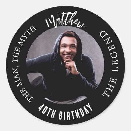 Verjaardag zwart wit foto man myth legende ronde sticker (Voorkant)