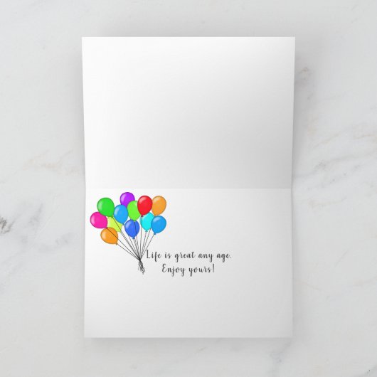 verjaardags groeten op zwarte rotstextuur kaart (Binnen)