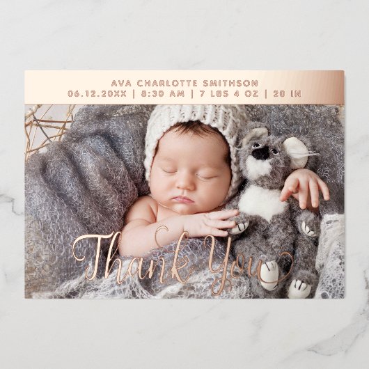 Verjaardagsaankondigingskaart met eigen naam en te folie feestdagenkaart (Voorkant)