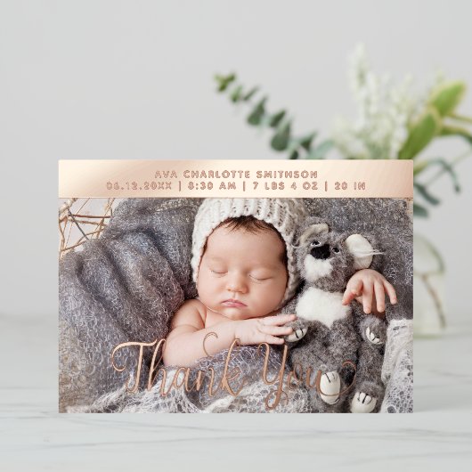 Verjaardagsaankondigingskaart met eigen naam en te folie feestdagenkaart (Staand Voorkant)