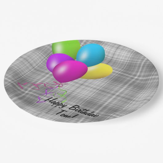 verjaardagsballonnen op grijze pleister papieren bordje (Gekanteld)