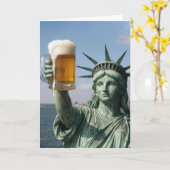 Verjaardagsbeeld van de Vrijheid die een Bierpul V Kaart (Gele Bloem)