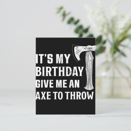 Verjaardagsbijl werpen cadeau kaart (Staand voorkant)