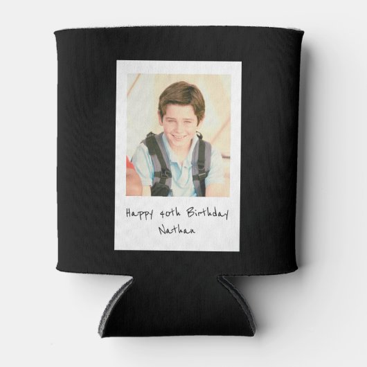 Verjaardagscadeau met foto op zwart blikjeskoeler (Voorkant)
