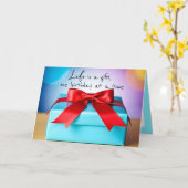 Verjaardagscadeau met rode strik kaart (Gele Bloem)