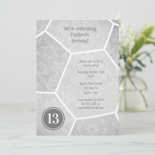 verjaardagscadeau met " zilvergrijze " voetbalweds kaart (Staand voorkant)