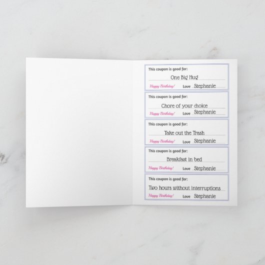 Verjaardagscoupons voor mama - blond meisje kaart (Binnen)