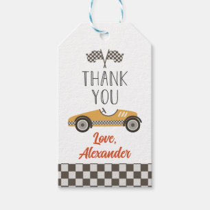 Verjaardagsdank je voor vintage gele raceauto cadeaulabel