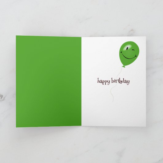 Verjaardagsdillaugurk in een stoel kaart (Binnen)