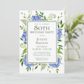 Verjaardagsfeest met blauwe hortensia's ter gelege kaart (Staand voorkant)