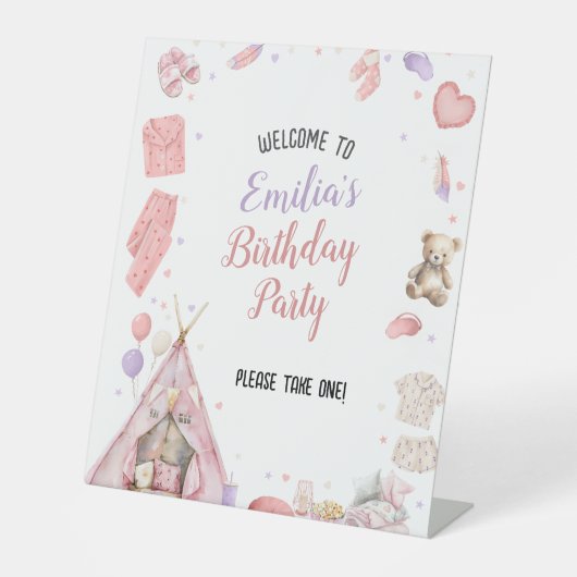 Verjaardagsfeest met logeerpartijtje reclamebord met voetstuk (Voorkant)