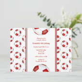 verjaardagsfeest met rode witte voetballen kaart (Staand voorkant)