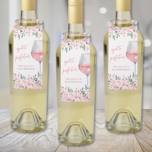 Verjaardagsfeest met wijnbloemen flessenhanger