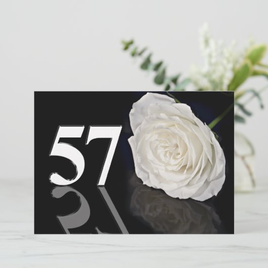 Verjaardagsfeest uitnodiging 57 jaar oud (Staand voorkant)