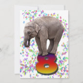 Verjaardagsfeest uitnodiging 8, met blije olifante (Voorkant)