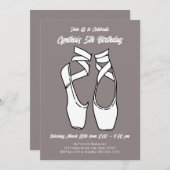 Verjaardagsfeest van het minimalistische witte bal kaart (Voorkant / Achterkant)