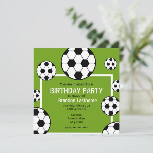 Verjaardagsfeest - Voetbalveld & Voetballen Kaart (Staand voorkant)