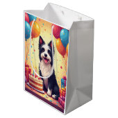 Verjaardagsfeest voor Skye Terrier Medium Cadeauzakje (Achterkant Gekanteld)