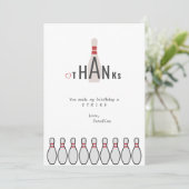 Verjaardagsfeestje met bowlen in moderne eenvoudig bedankkaart (Staand voorkant)