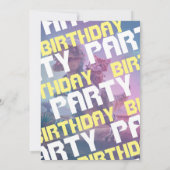 Verjaardagsfeestje voor dinosaurus en kat astronau kaart (Achterkant)