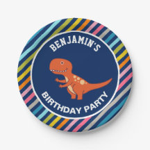 Verjaardagsfeestje voor een schattige dinosaurus