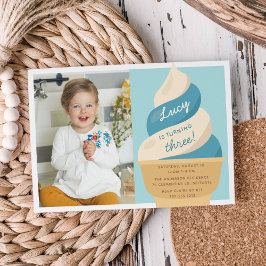 Verjaardagsfeestje voor kinderen met blauwe bosbes kaart