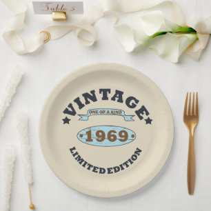 Verjaardagsfeestje voor wijn uit 1969 papieren bordje