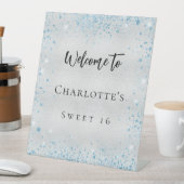 Verjaardagsfeestje zilveren blauwe glitter welkom reclamebord met voetstuk (Insitu)