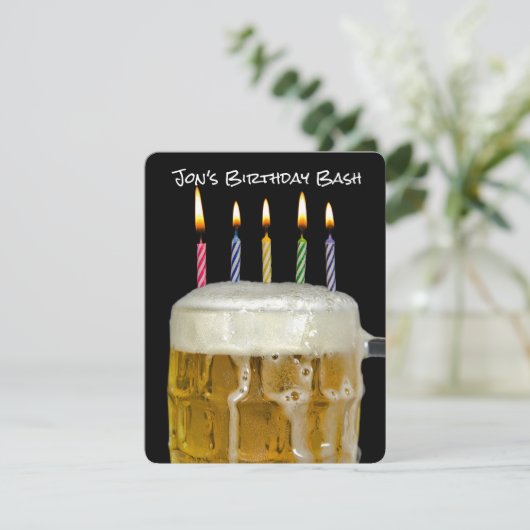 Verjaardagsfeestkaars in bier kaart (Staand voorkant)