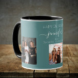 Verjaardagsfoto beste vrienden namen groen cyaan mok<br><div class="desc">Een cadeau van vrienden voor de 21ste verjaardag van een vrouw, die haar leven viert met 3 van je foto's van haar, haar vrienden, familie, interesse of huisdieren. Geef haar naam, 21 jaar en uw namen een persoonlijk tintje en voeg ze toe. Een groene, donkere cyaan gekleurde achtergrond. Haar naam...</div>