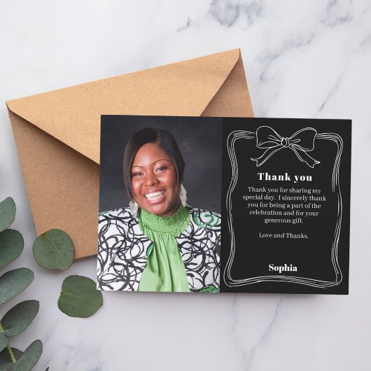 Verjaardagsfoto handgetekende boog zwart wit bedankkaart