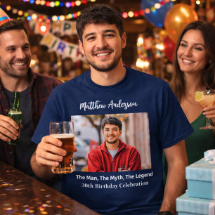 Verjaardagsfoto man mythe legende naam plezier bla t-shirt