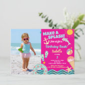 Verjaardagsfoto uitnodiging roze zwembadfeestje me (Staand voorkant)