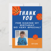Verjaardagsfoto van schattige basketbal kinderen bedankkaart (Voorkant)