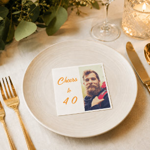 Verjaardagsfoto wit goud proost mannen servet