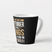 verjaardagsgeschenk | Queen zijn geboren in septem Latte Mok (Rechterhoek)