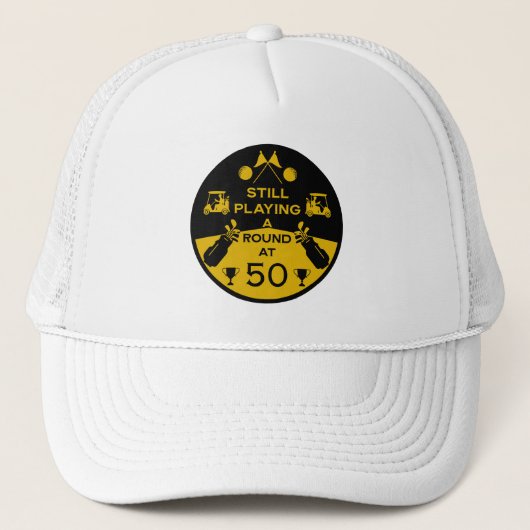 Verjaardagsgolfer op de heuvel trucker pet (Voorkant)