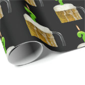 verjaardagskaars in bier cadeaupapier (Rol Hoek)