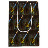 Verjaardagskaars in whisky medium cadeauzakje (Achterkant)